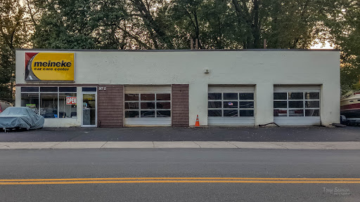 Auto Repair Shop «Meineke Car Care Center», reviews and photos, 972 Main St, Winchester, MA 01890, USA