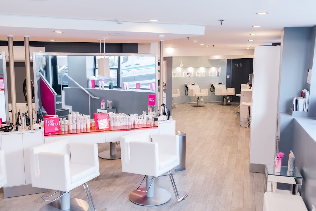 Blo Blow Dry Bar 06830