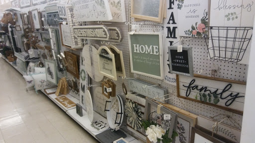 Fabric Store «Jo-Ann Fabrics and Crafts», reviews and photos, 244 Worcester Rd, Natick, MA 01760, USA