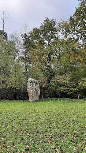 Menhir de la Roche à Gorron
