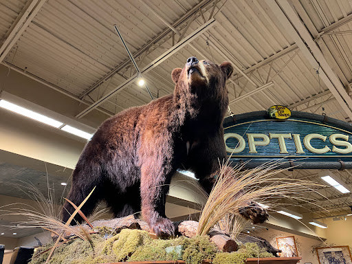 Sporting Goods Store «Bass Pro Shops», reviews and photos, 10040 Gulf Center Dr, Fort Myers, FL 33913, USA