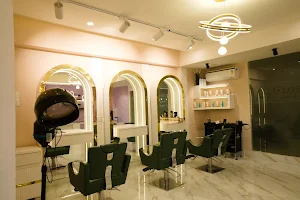 Gloss and Glam Saloon image