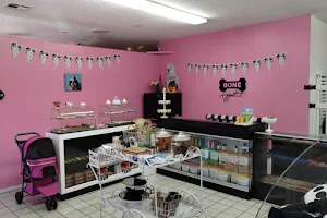 Kandys Pups 'N' Stuff Pet Spa & Hotel image