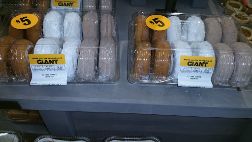 Grocery Store «Giant Food Stores», reviews and photos, 136 Kline Vlg, Harrisburg, PA 17104, USA