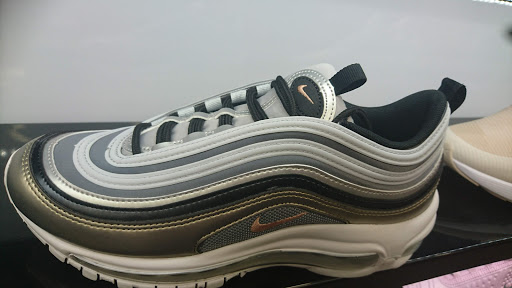 Shoe Store «Shoe Palace», reviews and photos, 8155 Camino Arroyo #13, Gilroy, CA 95020, USA