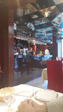 Atmosphère du Restaurant asiatique La Couronne d'Argent à Fontainebleau - n°4