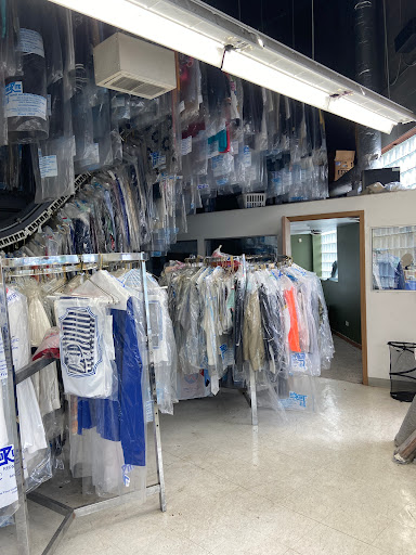 Dry Cleaner «Tailorite Complete Clothing», reviews and photos, 6507 S King Dr, Chicago, IL 60637, USA