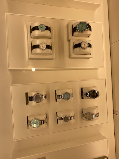 Jewelry Store «Tiffany & Co.», reviews and photos, 6000 Glades Rd, Boca Raton, FL 33431, USA