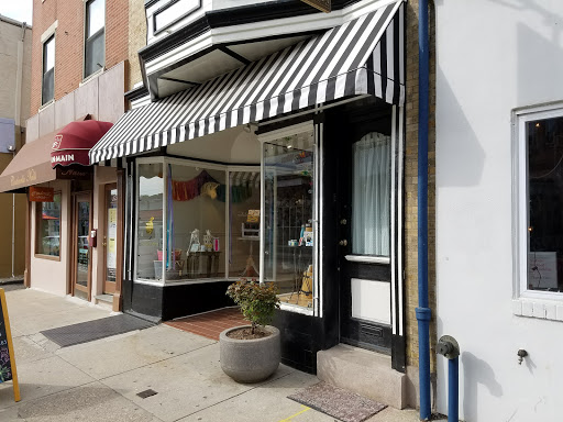 Boutique «The Little Apple», reviews and photos, 4361 Main St, Philadelphia, PA 19127, USA