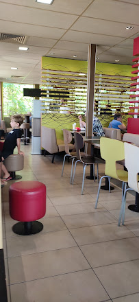 Atmosphère du Restauration rapide McDonald's à Millau - n°4