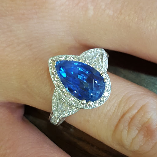 Jewelry Store «Cachet Fine Jewelry», reviews and photos, 2860 Piedmont Rd NE, Atlanta, GA 30305, USA