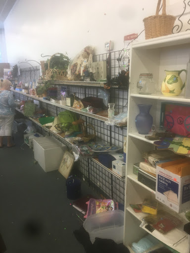 Thrift Store «Salvation Army», reviews and photos