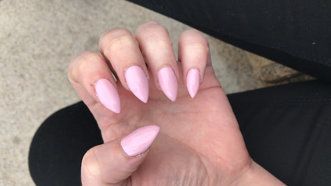 Reviews of Lisa's Nails in Lincoln - Beauty salon