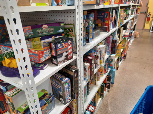 Thrift Store «Goodwill - Maple Grove: Dunkirk Lane N», reviews and photos, 9530 Dunkirk Ln N, Maple Grove, MN 55311, USA