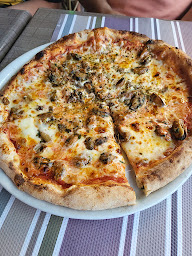 Photo n°99 de Pizzas L'Olivier à Issy-les-Moulineaux ()