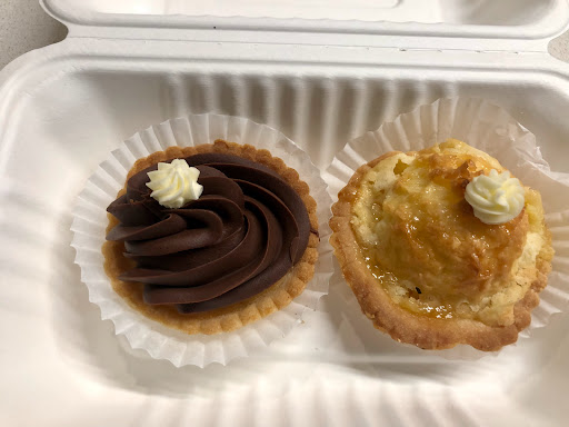 Restaurant «La Baguette French Bread and Pastry Shop», reviews and photos, 3088 Poplar Ave, Memphis, TN 38111, USA