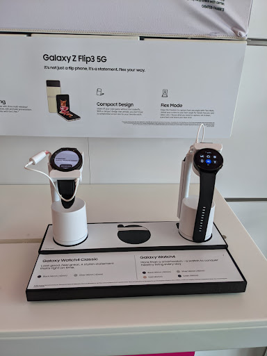 Cell Phone Store «T-Mobile», reviews and photos, 2431 US-1, North Brunswick Township, NJ 08902, USA