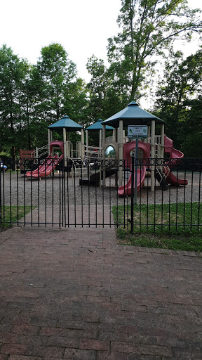 Park «Carney Park», reviews and photos, 11652 Fairfax Center Woods Tr, Fairfax, VA 22030, USA