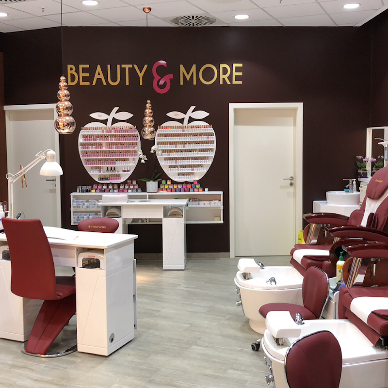 Beauty & More - Nagelstudio Neunkirchen im Saarpark-Center