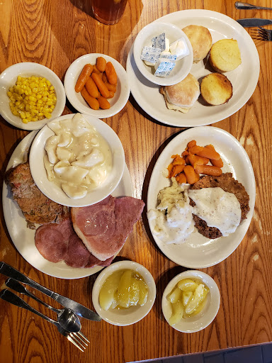 American Restaurant «Cracker Barrel Old Country Store», reviews and photos, 1050 S Hwy Dr, Fenton, MO 63026, USA