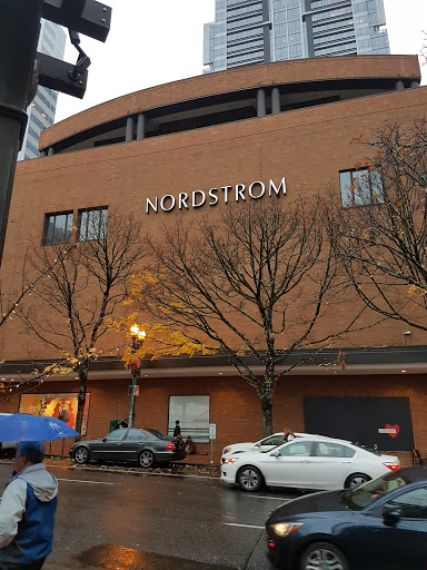 Department Store «Nordstrom Downtown Portland», reviews and photos, 701 SW Broadway, Portland, OR 97205, USA
