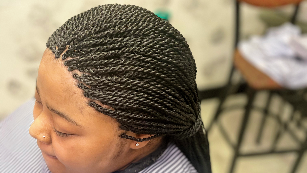 AAA Watta African Hair Braiding 63033