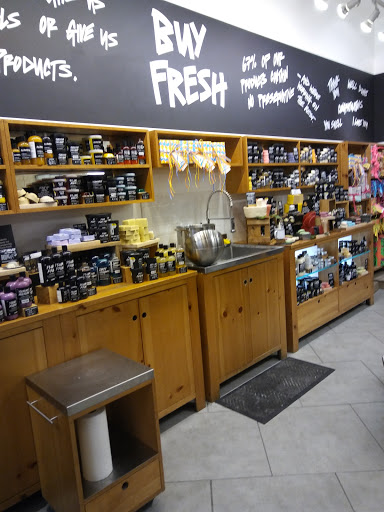 Cosmetics Store «LUSH», reviews and photos, 6121 West Pkwy, Plano, TX 75093, USA