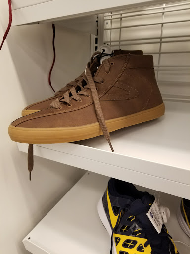 Clothing Store «Ross Dress for Less», reviews and photos, 2350 Lincoln Hwy E, Lancaster, PA 17602, USA