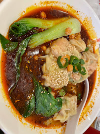 Goveja juha du Restaurant asiatique 流口水火锅小面2区Sainte-Anne店 Liukoushui Hot Pot Noodles à Paris - n°9