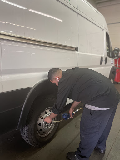 Auto Repair Shop «Meineke Car Care Center», reviews and photos, 121 Whittier Blvd, Montebello, CA 90640, USA