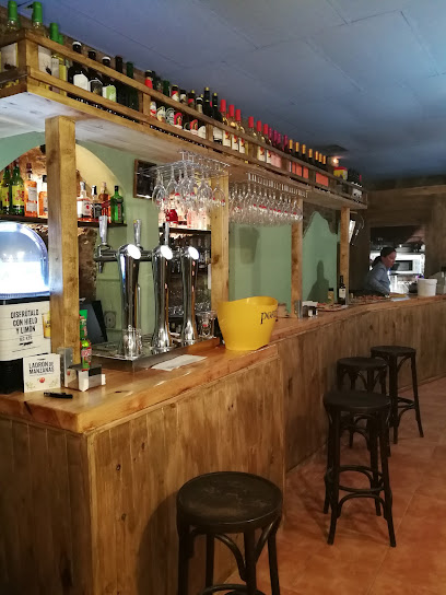 Información y opiniones sobre Santa Inés 4 Bar de Granada