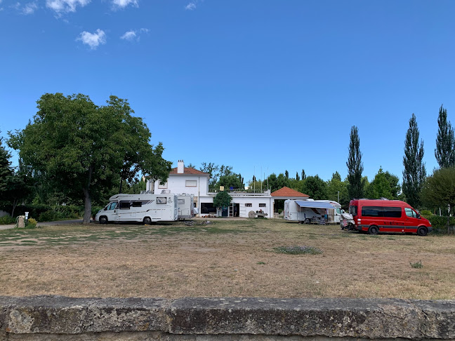 Guest House Chaves Motorhomes Parking - Chaves