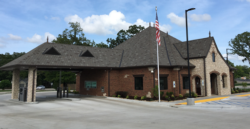 Heritage Bank of the Ozarks in Camdenton, Missouri