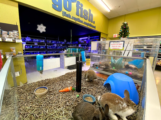 Pet Supply Store «Pet Food Center», reviews and photos, 4036 N First Ave, Evansville, IN 47710, USA