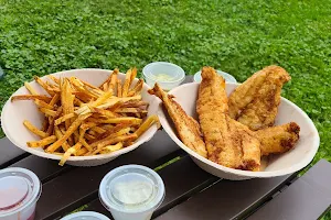 Bet's Fish Fry image