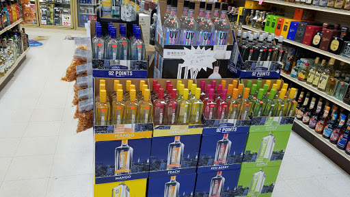 Liquor Store «Foremost Liquor Stores», reviews and photos, 178 S Broadway, Aurora, IL 60505, USA