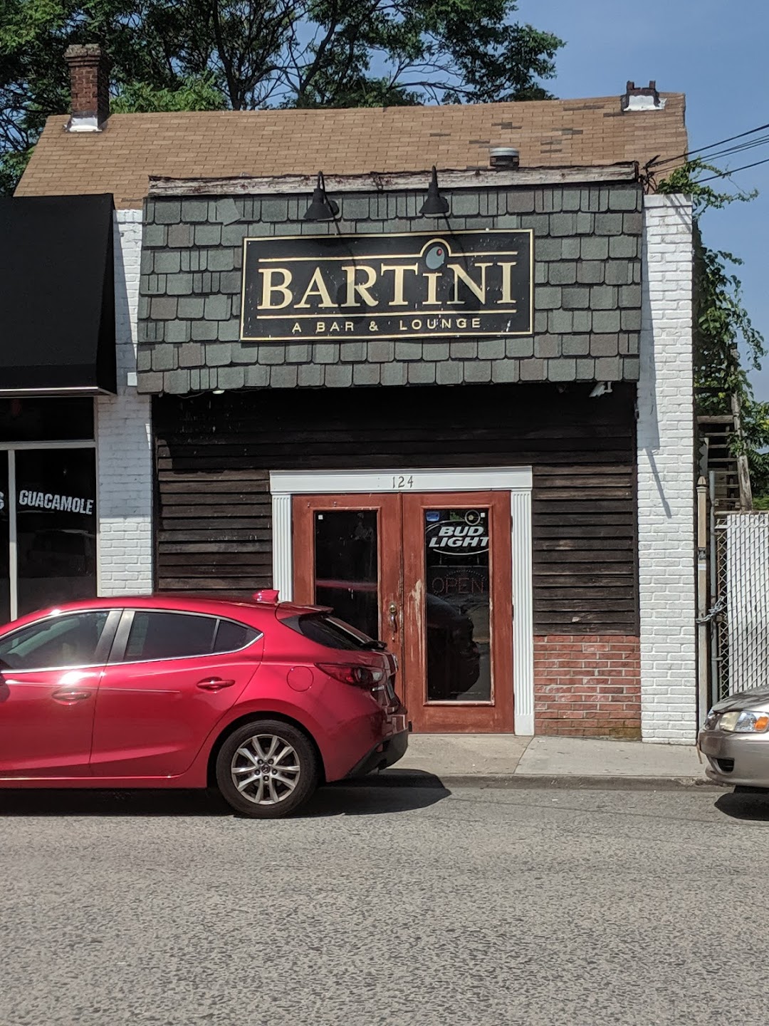 Bartini Bar & Lounge