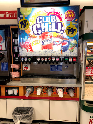 Speedway, 401 E Lewis and Clark Pkwy, Clarksville, IN 47129, USA, 