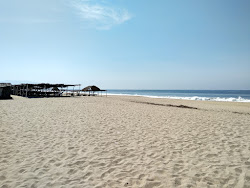 Foto di Playa Barra de Coyuca con costa lunga e dritta