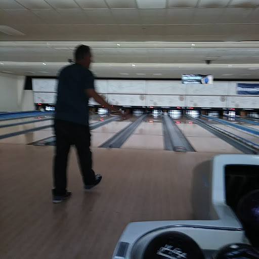 Bowling Alley «Bowlarama Lanes», reviews and photos, 2300 W 15th St, Panama City, FL 32401, USA