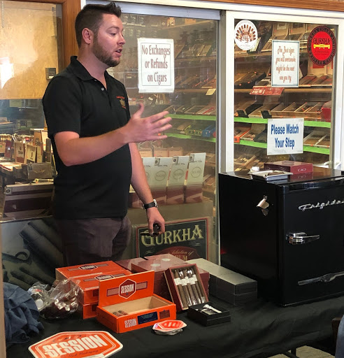 Tobacco Shop «Tobacco Store», reviews and photos, 7020 E Shelby Dr #110, Memphis, TN 38125, USA