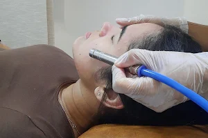 Pinup - estética facial limpeza de pele emagrecimento massagem micropigmentação em Olinda PE image