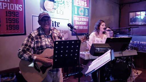 Bowling Alley «Crest Hill Lanes & Keglers Sportsbar and Grill», reviews and photos, 905 Theodore St, Crest Hill, IL 60403, USA