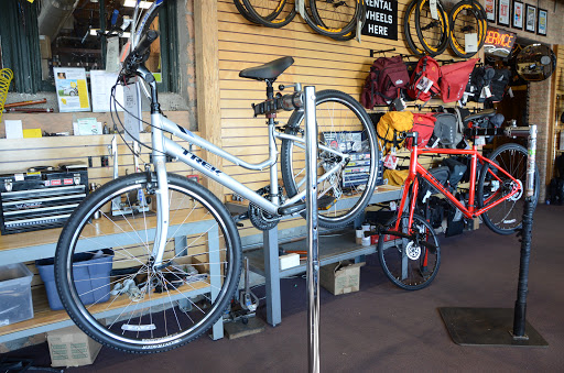 Bicycle Store «Machinery Row Bicycles», reviews and photos, 601 Williamson St, Madison, WI 53703, USA