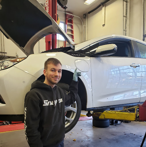 Auto Repair Shop «Osceola Garage», reviews and photos, 44 NY-118, Baldwin Place, NY 10505, USA