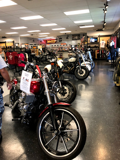 Harley-Davidson Dealer «TSI Harley-Davidson», reviews and photos, 398 Somers Rd, Ellington, CT 06029, USA