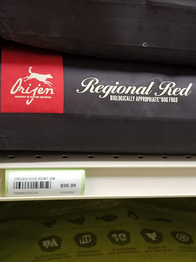 Pet Supply Store «Pet Club Avondale», reviews and photos, 1729 N Dysart Rd B-101, Avondale, AZ 85392, USA