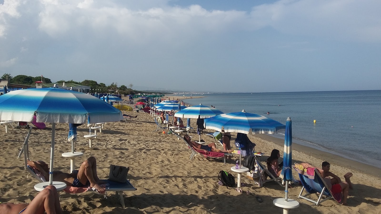 Foto van Spiaggia di Copanello en de nederzetting
