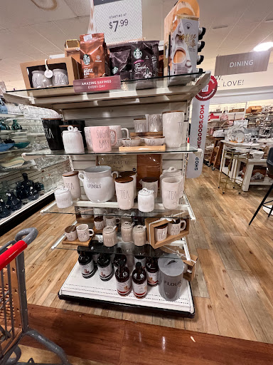 Department Store «HomeGoods», reviews and photos, 1945 W Lumsden Rd, Brandon, FL 33511, USA