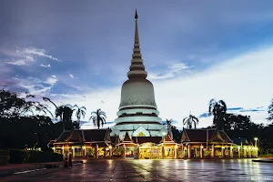 Wat Phra Sri Mahathat Woramahawihan image